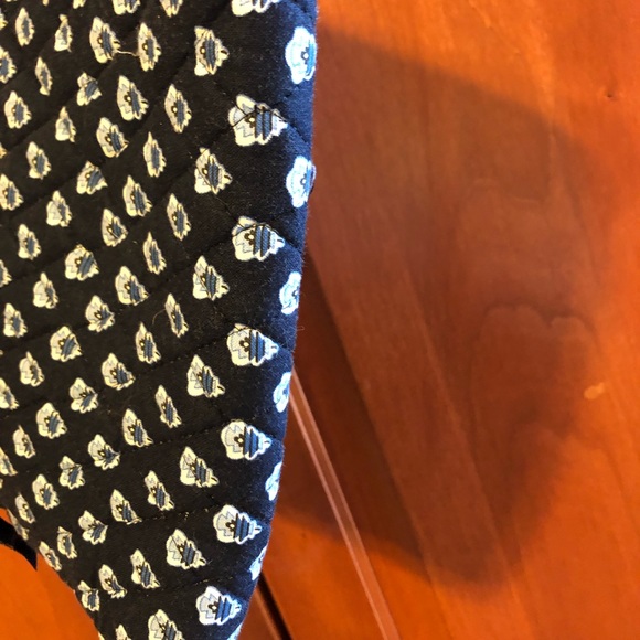 Vera Bradley Navy Purse With Small Blue Flowers - Picture 7 of 7